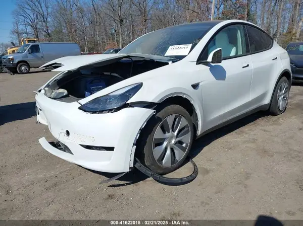7SAYGAEE0PF911453 2023 TESLA MODEL Y - Image 2