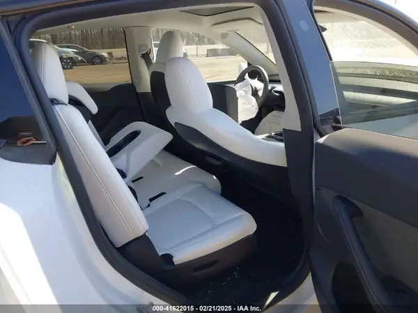 7SAYGAEE0PF911453 2023 TESLA MODEL Y - Image 8