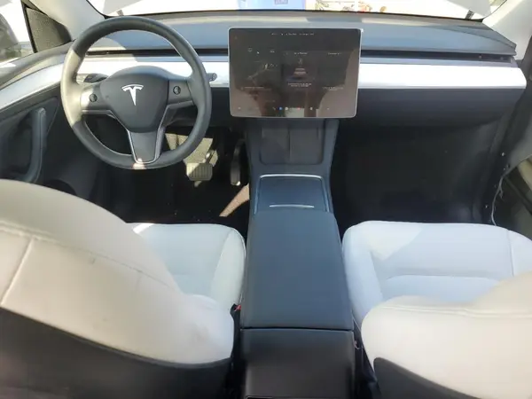 7SAYGAEE0PF915096 2023 TESLA MODEL Y - Image 8
