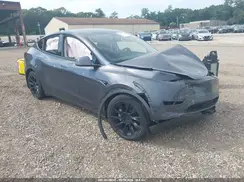 7SAYGAEE0PF932240 2023 TESLA MODEL Y