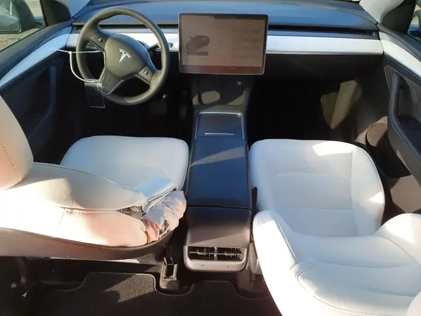 7SAYGAEE0PF942010 2023 TESLA MODEL Y - Image 8