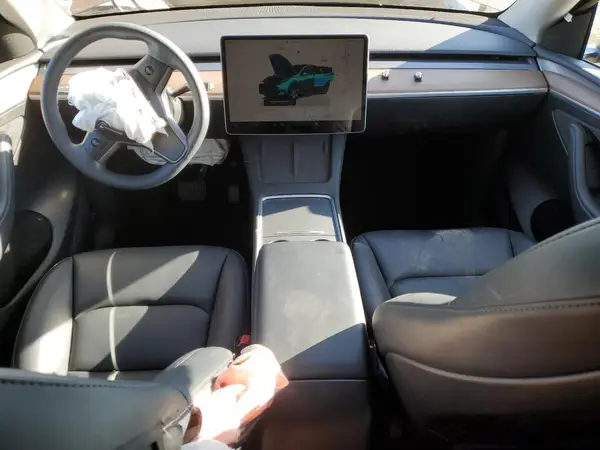 7SAYGAEE0PF980580 2023 TESLA MODEL Y - Image 8