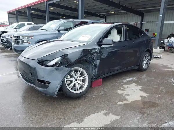 7SAYGAEE0RF014491 2024 TESLA MODEL Y - Image 2