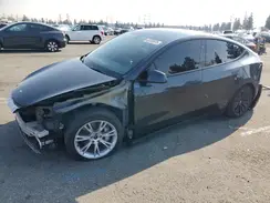 7SAYGAEE0RF018427 2024 TESLA MODEL Y