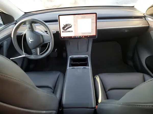 7SAYGAEE0RF038421 2024 TESLA MODEL Y - Image 8