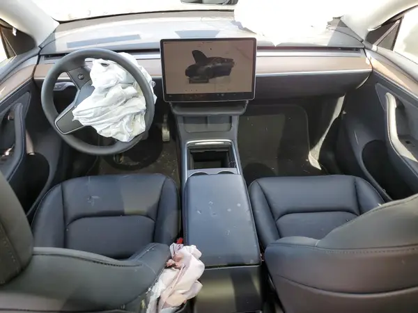7SAYGAEE0RF042615 2024 TESLA MODEL Y - Image 8