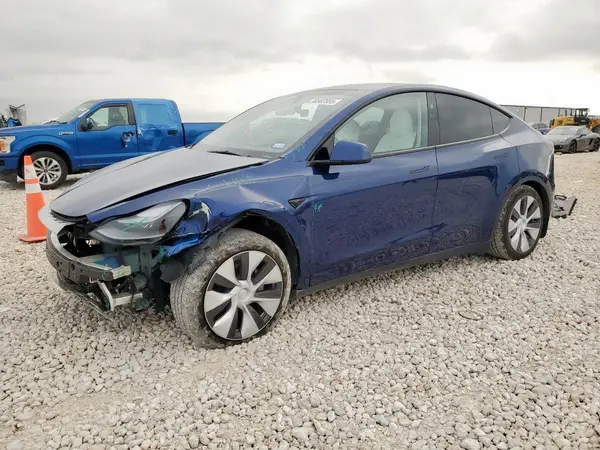 7SAYGAEE0RF048494 2024 TESLA MODEL Y - Image 1