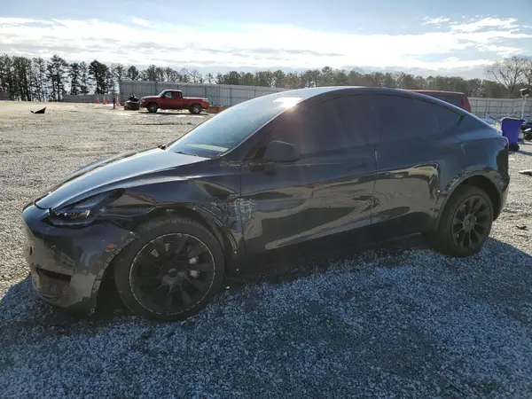 7SAYGAEE0RF057406 2024 TESLA MODEL Y - Image 1