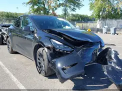 7SAYGAEE0RF069944 2024 TESLA MODEL Y