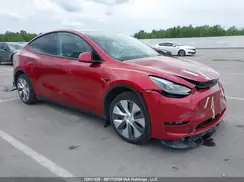 7SAYGAEE0RF074593 2024 TESLA MODEL Y