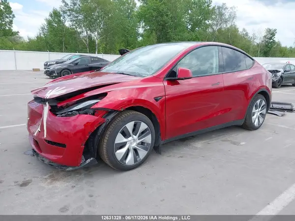 7SAYGAEE0RF074593 2024 TESLA MODEL Y - Image 2