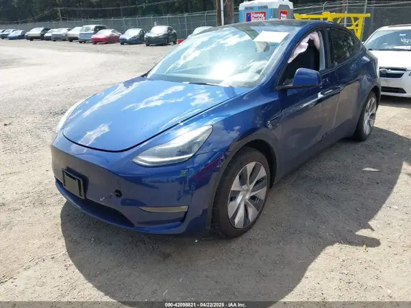 7SAYGAEE0RF074822 2024 TESLA MODEL Y - Image 2