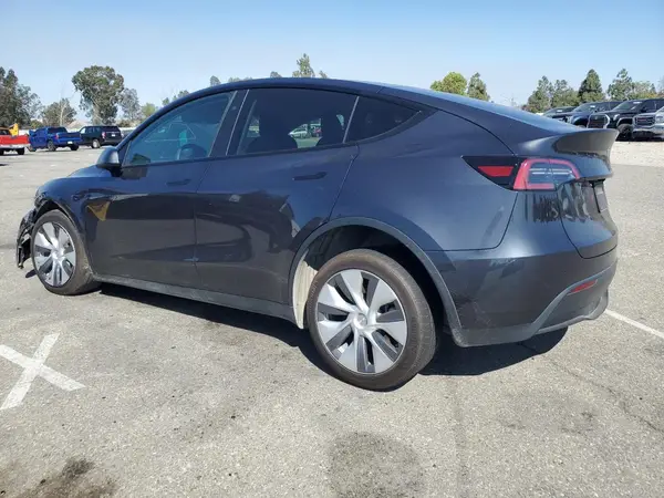 7SAYGAEE0RF078479 2024 TESLA MODEL Y - Image 2