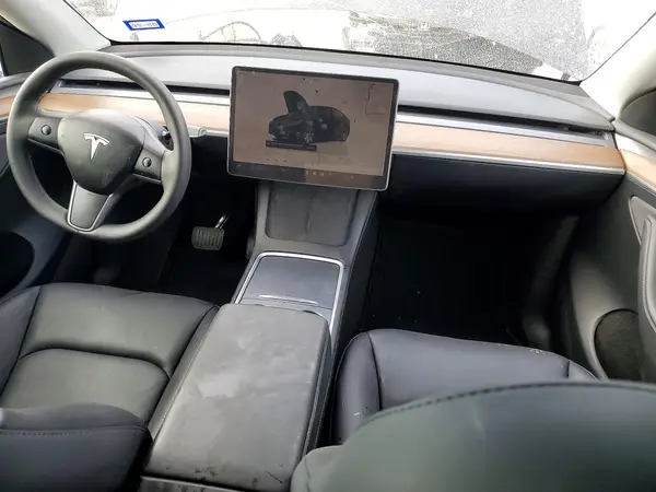 7SAYGAEE0RF085464 2024 TESLA MODEL Y - Image 8