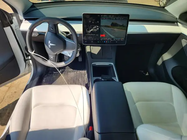 7SAYGAEE0RF098764 2024 TESLA MODEL Y - Image 8