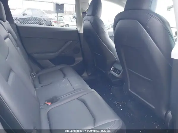 7SAYGAEE0RF111500 2024 TESLA MODEL Y - Image 8
