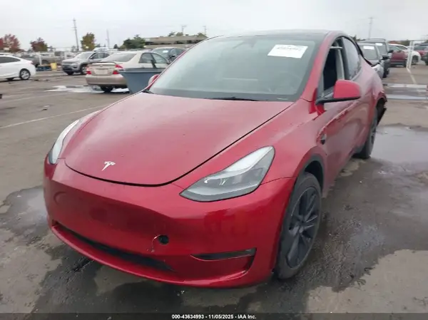7SAYGAEE0RF149440 2024 TESLA MODEL Y - Image 2
