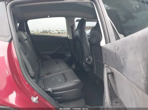 7SAYGAEE0RF149440 2024 TESLA MODEL Y - Image 8