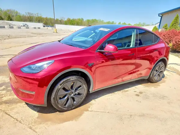 7SAYGAEE0RF159062 2024 TESLA MODEL Y - Image 1