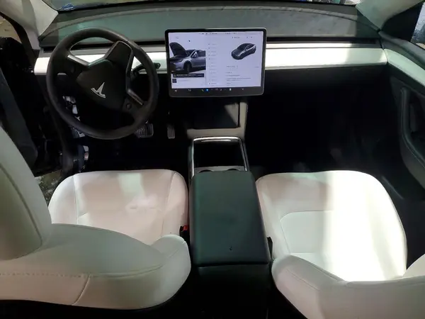 7SAYGAEE0RF183801 2024 TESLA MODEL Y - Image 8