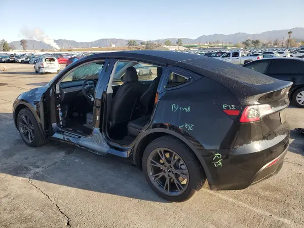 7SAYGAEE0RF184933 2024 TESLA MODEL Y - Image 2