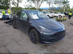 7SAYGAEE0RF190246 2024 TESLA MODEL Y