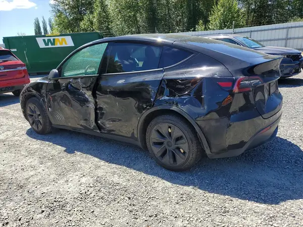 7SAYGAEE0RF190392 2024 TESLA MODEL Y - Image 2