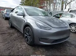 7SAYGAEE0RF193955 2024 TESLA MODEL Y