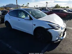 7SAYGAEE0RF203884 2024 TESLA MODEL Y