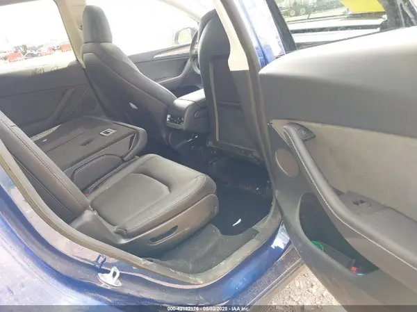 7SAYGAEE0RF212018 2024 TESLA MODEL Y - Image 8