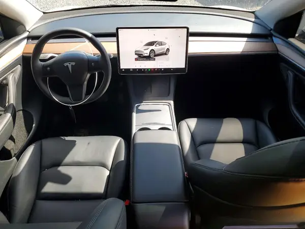 7SAYGAEE0RF986107 2024 TESLA MODEL Y - Image 8