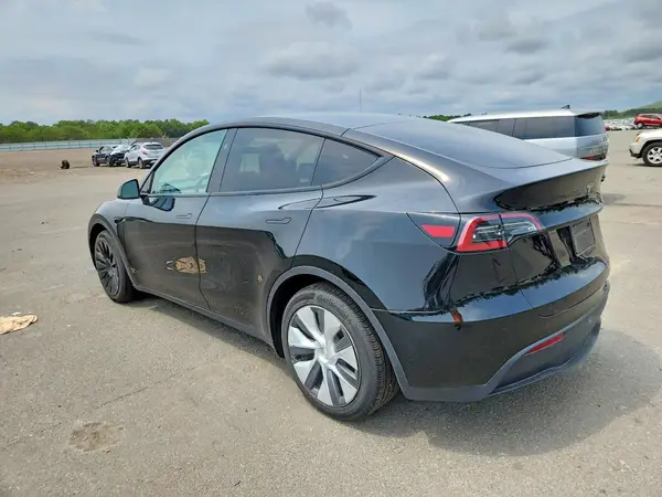 7SAYGAEE0RF987127 2024 TESLA MODEL Y - Image 2