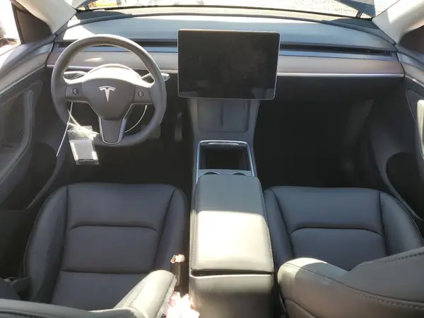 7SAYGAEE0SF224482 2025 TESLA MODEL Y - Image 8