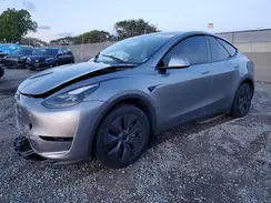 7SAYGAEE0SF231383 2025 TESLA MODEL Y