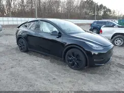 7SAYGAEE0SF251469 2025 TESLA MODEL Y