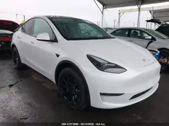 7SAYGAEE0SF266764 2025 TESLA MODEL Y