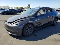 7SAYGAEE0SF268045 2025 TESLA MODEL Y
