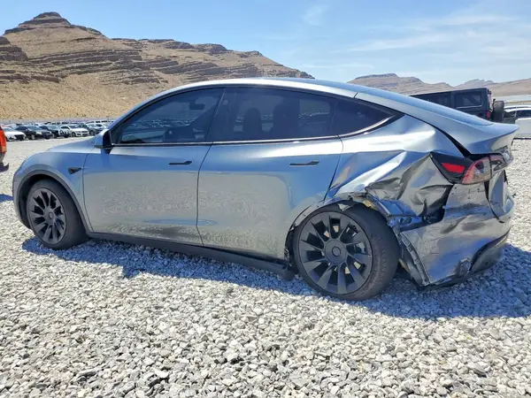 7SAYGAEE0SF269020 2025 TESLA MODEL Y - Image 2