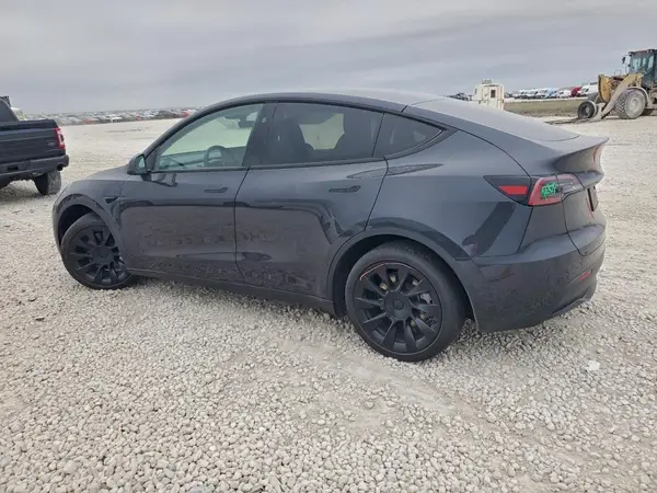 7SAYGAEE0SF270166 2025 TESLA MODEL Y - Image 2