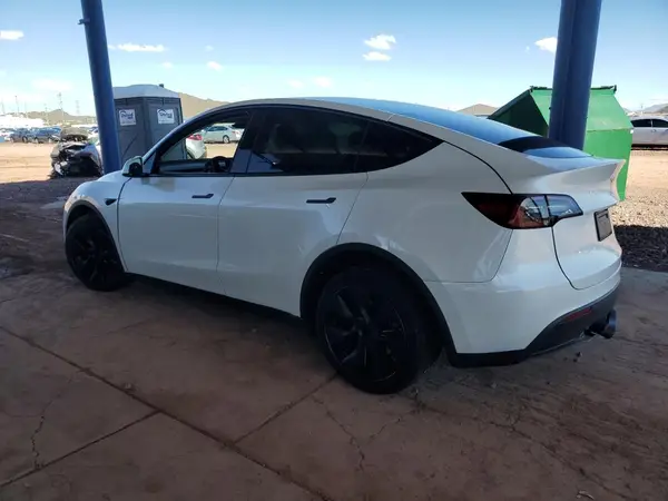 7SAYGAEE0SF277747 2025 TESLA MODEL Y - Image 2