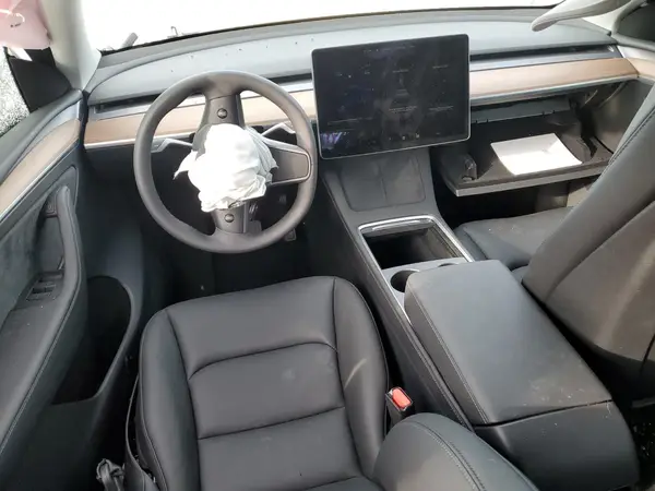 7SAYGAEE0SF285010 2025 TESLA MODEL Y - Image 8