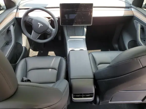 7SAYGAEE0SF287016 2025 TESLA MODEL Y - Image 8