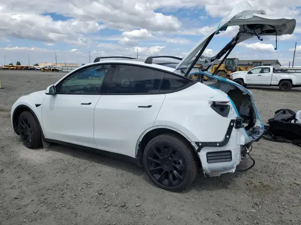 7SAYGAEE0SF295973 2025 TESLA MODEL Y - Image 2