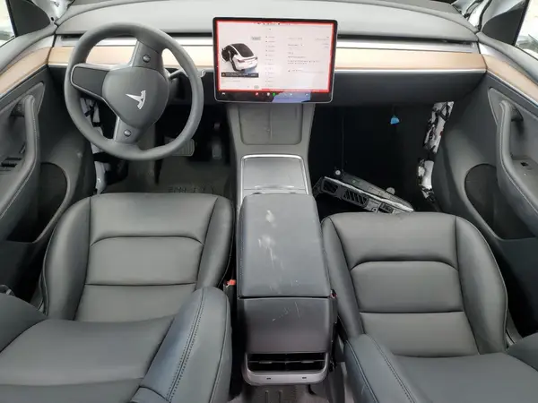 7SAYGAEE0SF295973 2025 TESLA MODEL Y - Image 8