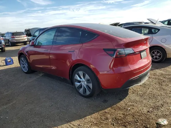 7SAYGAEE1NF361385 2022 TESLA MODEL Y - Image 2