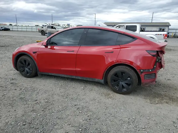 7SAYGAEE1NF377473 2022 TESLA MODEL Y - Image 2