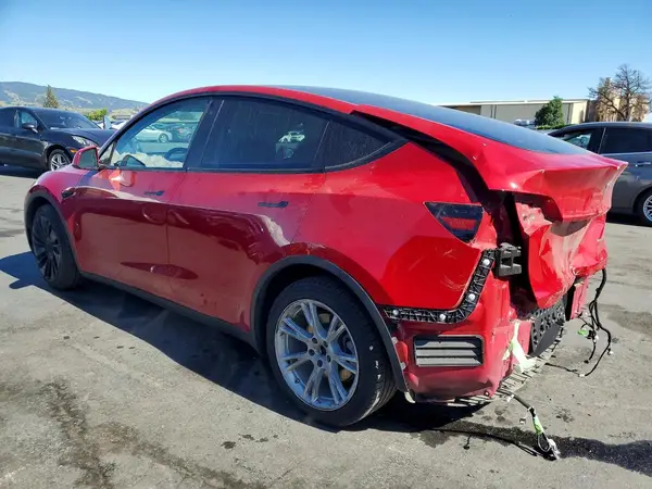 7SAYGAEE1NF383306 2022 TESLA MODEL Y - Image 2