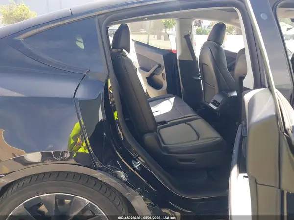 7SAYGAEE1NF387744 2022 TESLA MODEL Y - Image 8