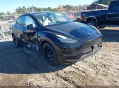 7SAYGAEE1NF467559 2022 TESLA MODEL Y