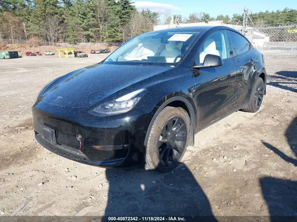 7SAYGAEE1NF467559 2022 TESLA MODEL Y - Image 2